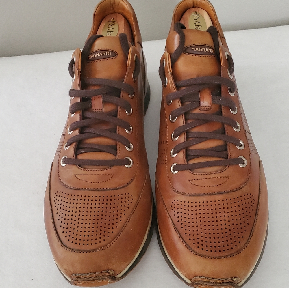 Magnanni Sneakers